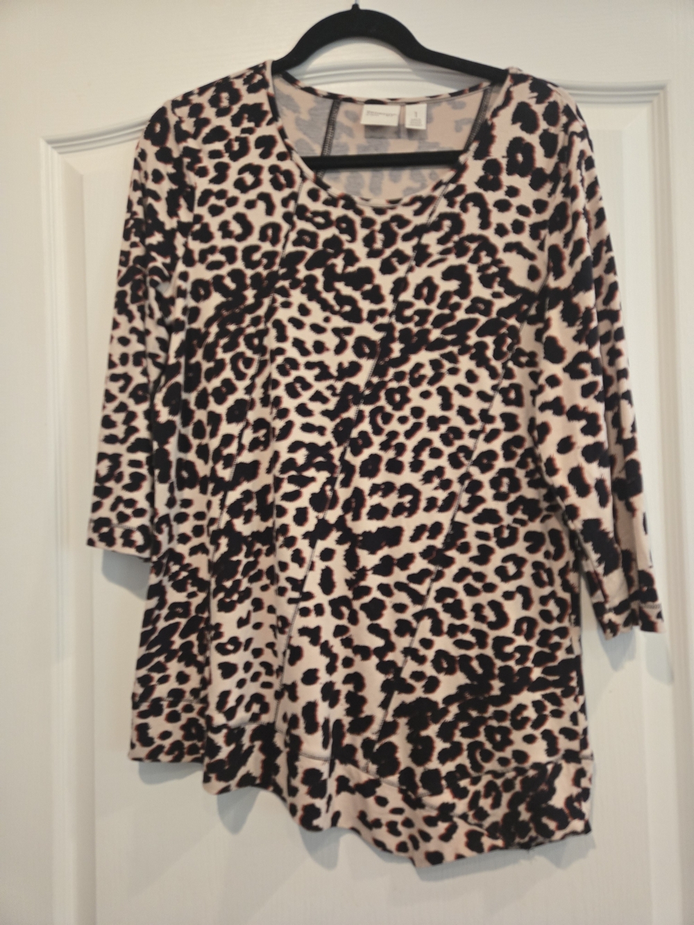 Leopard-Print Scoop Neck Tunic in Tan and Black
